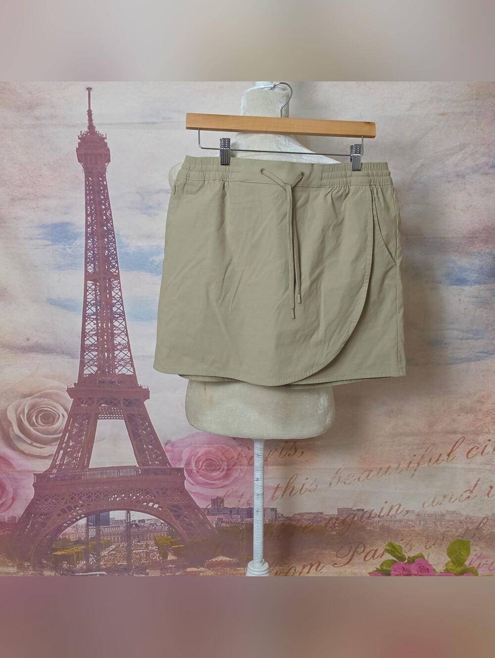 Eddie Bauer Olive-Tan Women's Skort